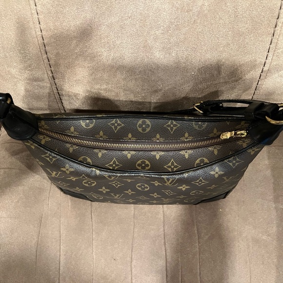 Authentic LV Boulogne purse - Picture 9 of 16